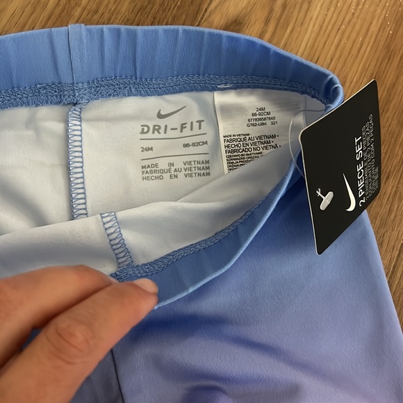 NWT Nike Toddler Dri-Fit Ombré Leggings - Picture 2 of 2